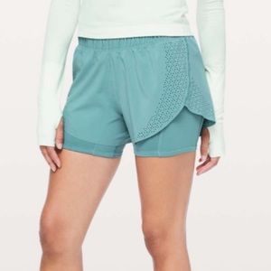 Lululemon Laser Speed Train Short - Pacific Breeze